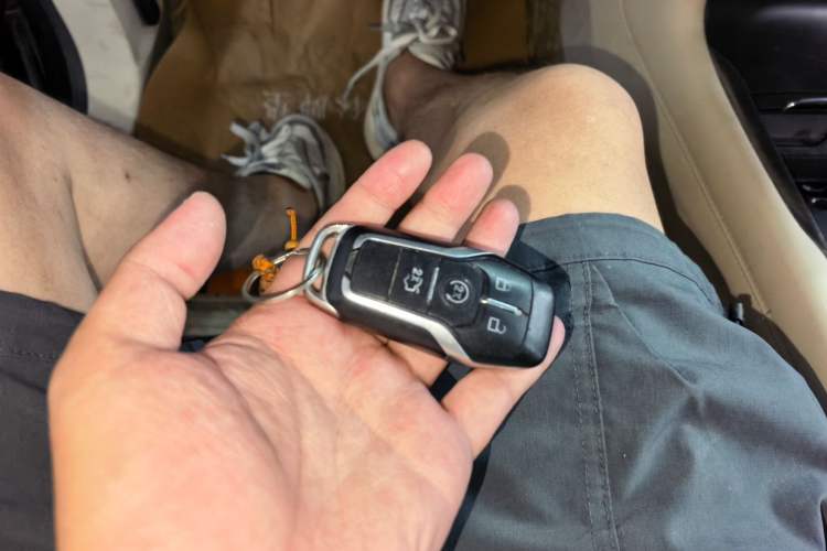 Used Lincoln MKC 2014 2.0T Four-Wheel Drive Prestige Edition Vehicle Key