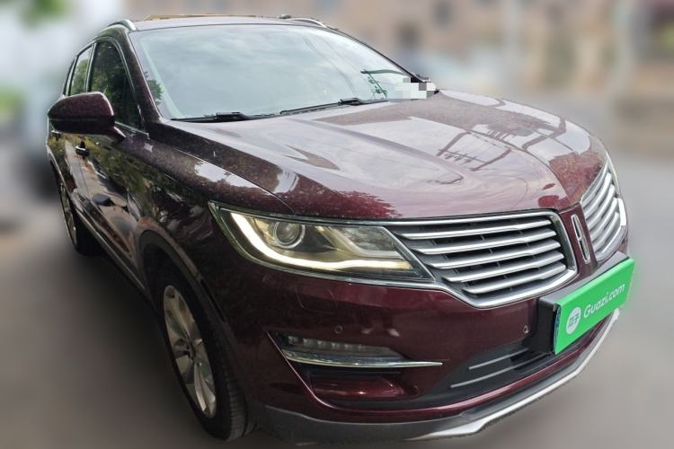 Used Lincoln MKC 2014 2.0T Two-Wheel-Drive Luxury Edition Front Right 45 Deg