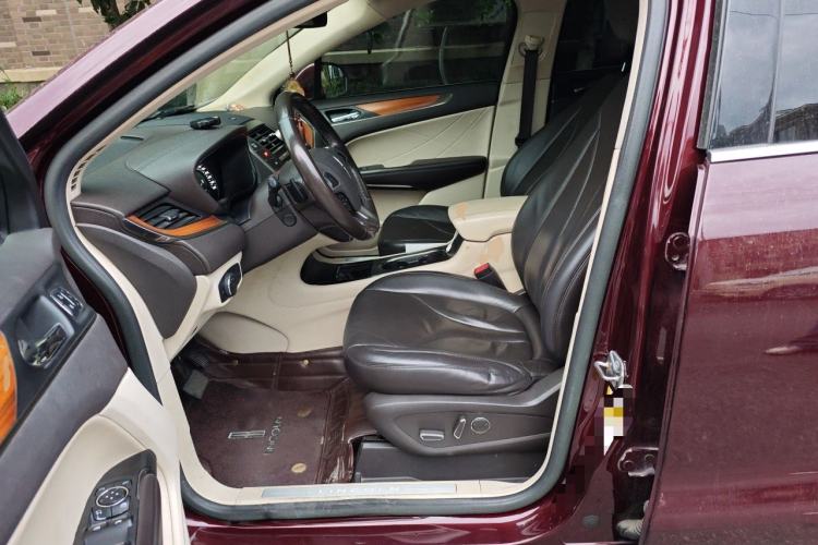 Used Lincoln MKC 2014 2.0T Two-Wheel-Drive Luxury Edition Left Front Seat