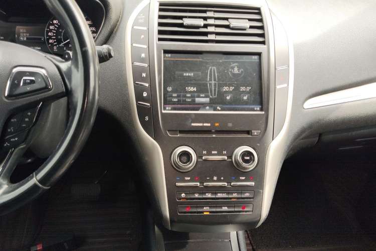 Used Lincoln MKC 2014 2.0T Two-Wheel Drive Deluxe Edition Audio And AC Panel