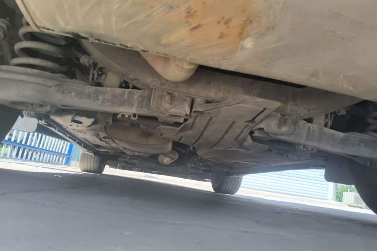 Used Lincoln MKC 2014 2.0T Two-Wheel Drive Deluxe Edition Chassis Rear
