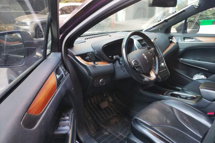 Used Lincoln MKC 2014 2.0T Two-Wheel-Drive Luxury Edition Driver Seat
