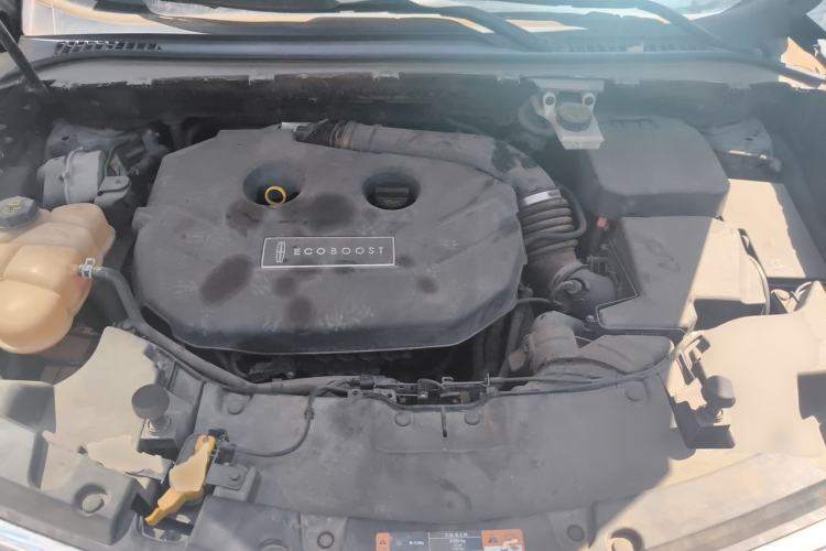 Used Lincoln MKC 2014 2.0T Two-Wheel Drive Deluxe Edition Engine Bay