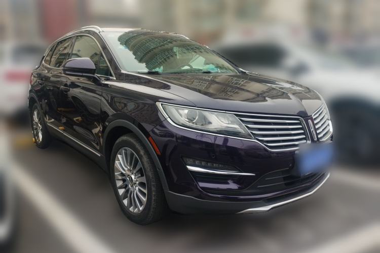 Used Lincoln MKC 2014 2.0T Four-Wheel Drive Luxury Edition Front Right 45 Deg