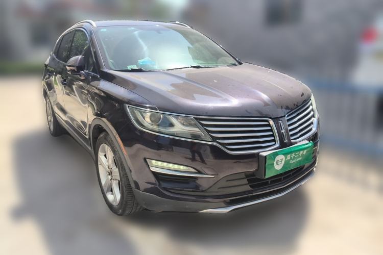 Used Lincoln MKC 2014 2.0T Two-Wheel Drive Deluxe Edition Front Right 45 Deg