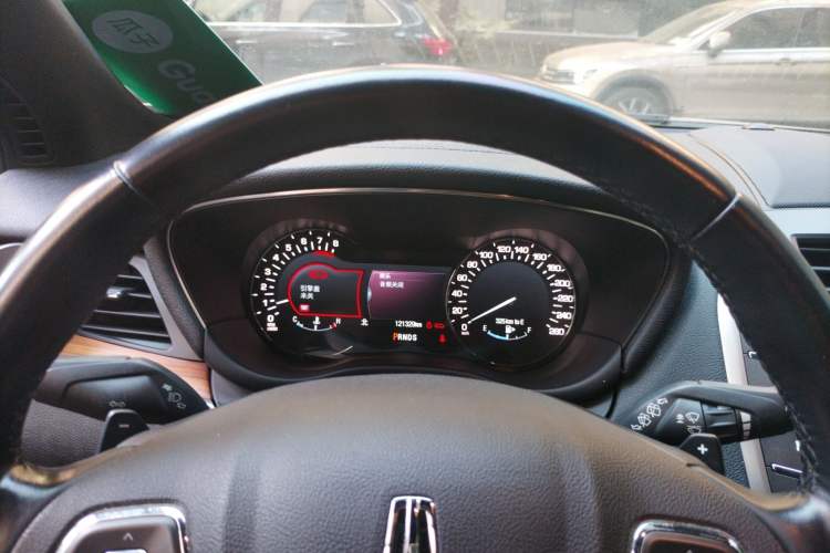 Used Lincoln MKC 2014 2.0T Two-Wheel-Drive Luxury Edition Instrument Cluster