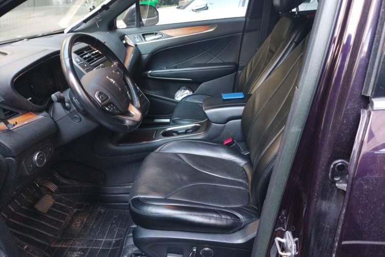 Used Lincoln MKC 2014 2.0T Two-Wheel-Drive Luxury Edition Left Front Seat