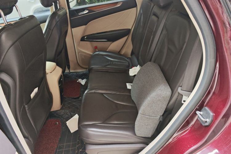 Used Lincoln MKC 2014 2.0T Four-Wheel Drive Luxury Edition Left Rear Seat