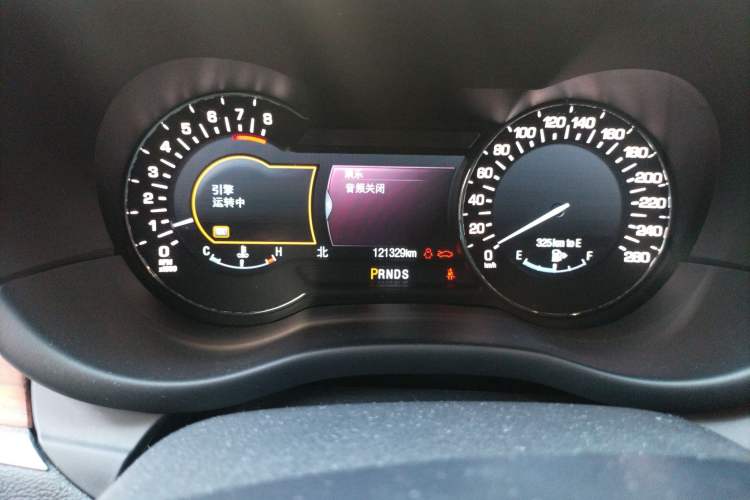 Used Lincoln MKC 2014 2.0T Two-Wheel-Drive Luxury Edition Odometer Close Up