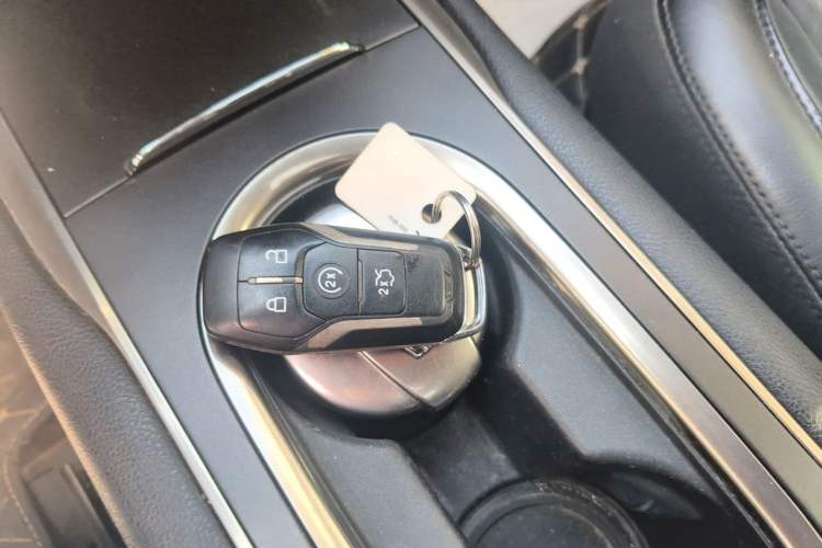 Used Lincoln MKC 2014 2.0T Two-Wheel Drive Deluxe Edition Vehicle Key