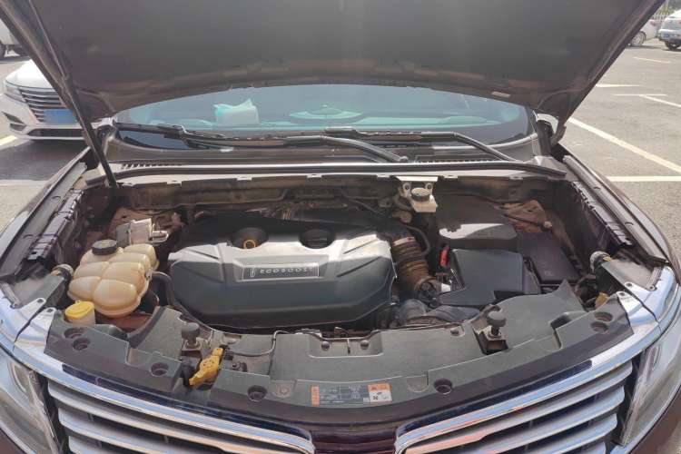 Used Lincoln MKC 2014 2.0T Four-Wheel Drive Luxury Edition Engine Bay