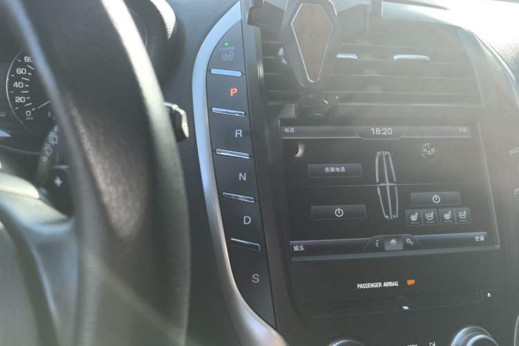 Used Lincoln MKC 2014 2.0T Two-Wheel-Drive Luxury Edition Gear Lever