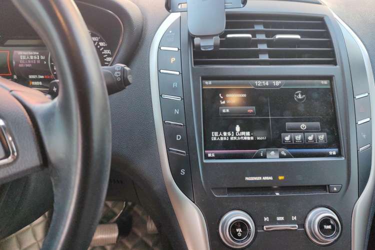 Used Lincoln MKC 2014 2.0T Four-Wheel Drive Luxury Edition Gear Lever