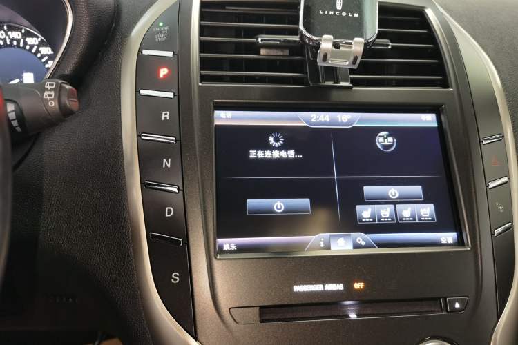 Used Lincoln MKC 2014 2.0T Two-Wheel-Drive Luxury Edition Gear Lever