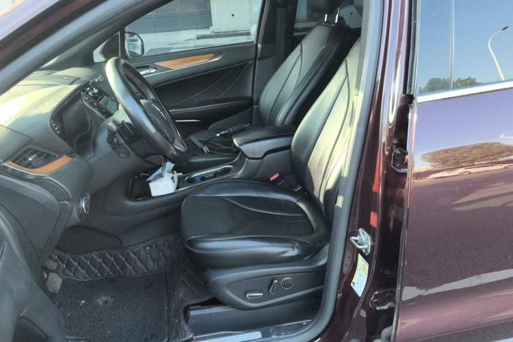 Used Lincoln MKC 2014 2.0T Two-Wheel-Drive Luxury Edition Left Front Seat