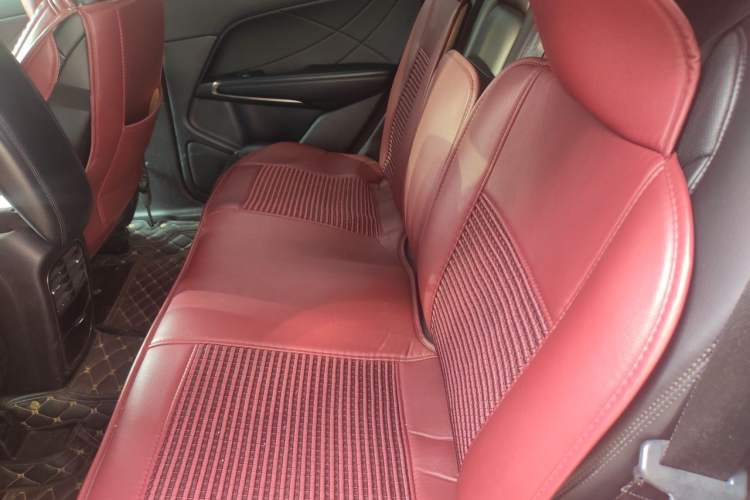 Used Lincoln MKC 2014 2.0T Four-Wheel Drive Luxury Edition Left Rear Seat