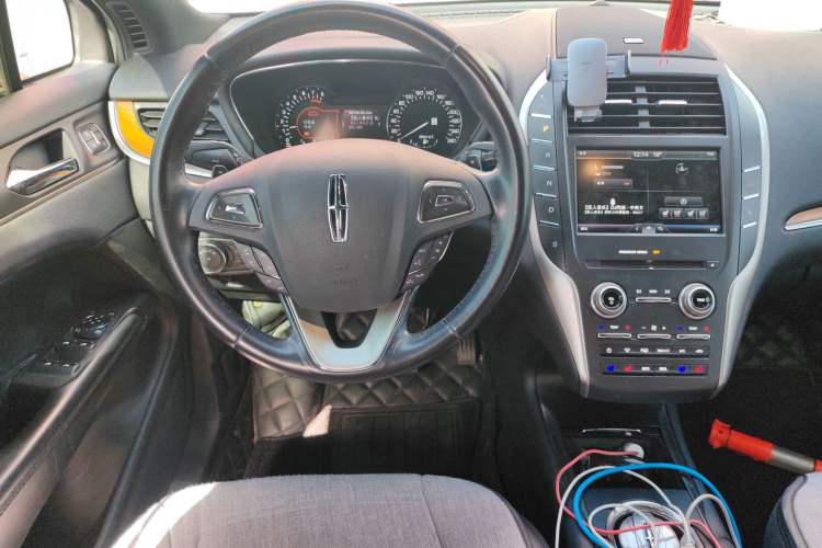 Used Lincoln MKC 2014 2.0T Four-Wheel Drive Luxury Edition Steering Wheel