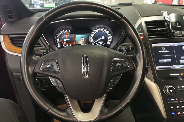Used Lincoln MKC 2014 2.0T Two-Wheel-Drive Luxury Edition Steering Wheel