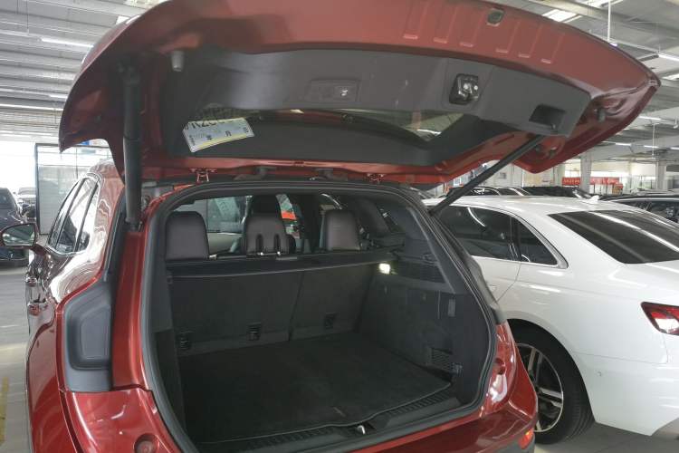Used Lincoln MKC 2014 2.0T Two-Wheel-Drive Luxury Edition Trunk