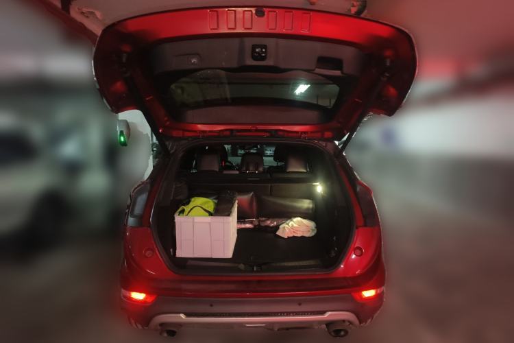 Used Lincoln MKC 2014 2.0T Two-Wheel-Drive Luxury Edition Trunk