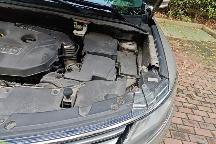 Used Lincoln MKC 2014 2.0T Four-Wheel Drive Luxury Edition Engine Bay Left