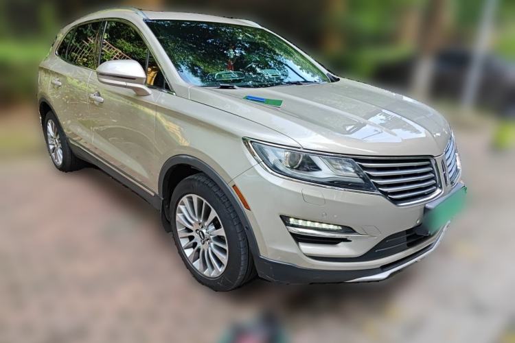 Used Lincoln MKC 2014 2.0T Four-Wheel Drive Luxury Edition Front Right 45 Deg