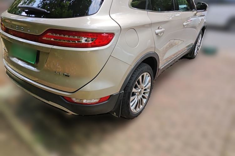 Used Lincoln MKC 2014 2.0T Four-Wheel Drive Luxury Edition Rear Right 45 Deg