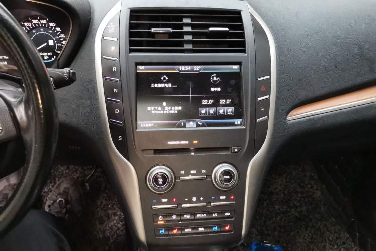 Used Lincoln MKC 2014 2.0T Two-Wheel-Drive Luxury Edition Audio And AC Panel