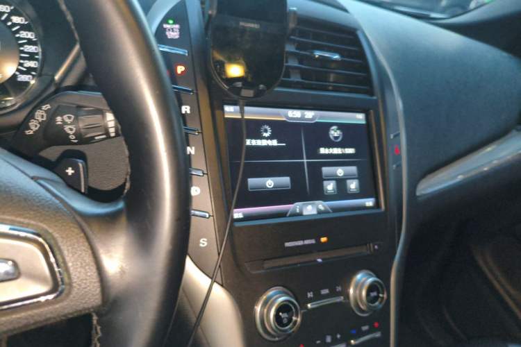 Used Lincoln MKC 2014 2.0T Two-Wheel Drive Deluxe Edition Audio And AC Panel
