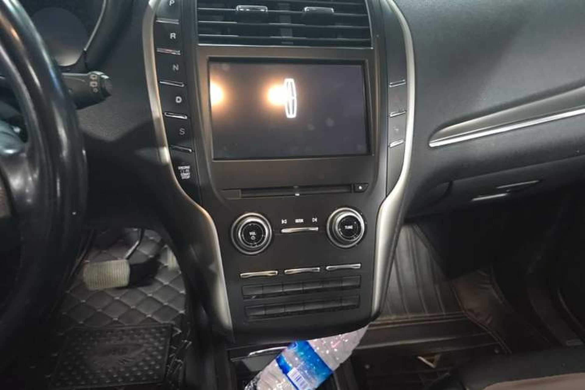 Used Lincoln MKC 2014 2.0T Two-Wheel-Drive Luxury Edition Audio And AC Panel