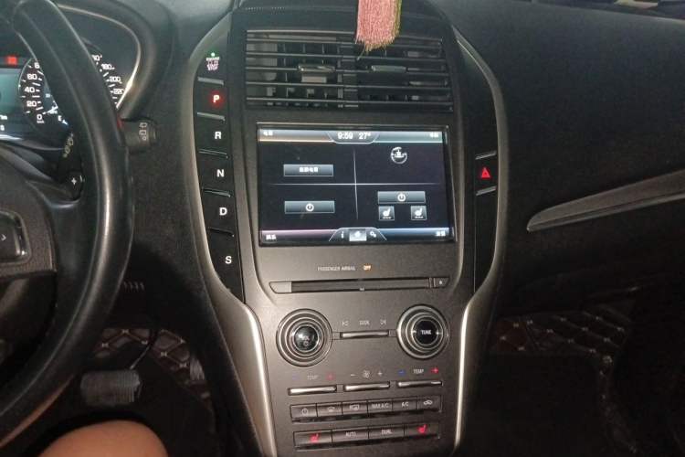 Used Lincoln MKC 2014 2.0T Two-Wheel Drive Deluxe Edition Audio And AC Panel
