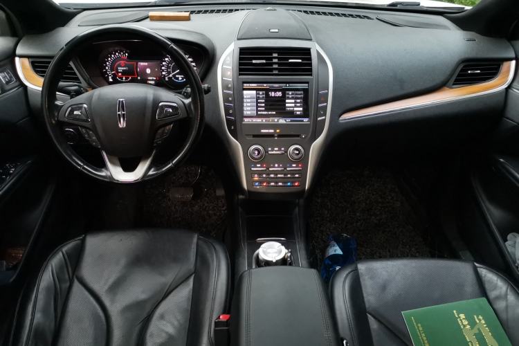 Used Lincoln MKC 2014 2.0T Two-Wheel-Drive Luxury Edition Center Console