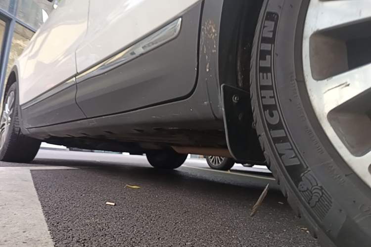 Used Lincoln MKC 2014 2.0T Four-Wheel Drive Luxury Edition Chassis Rear Left
