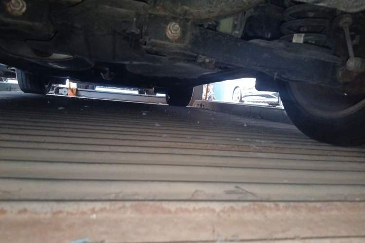 Used Lincoln MKC 2014 2.0T Two-Wheel Drive Deluxe Edition Chassis Rear