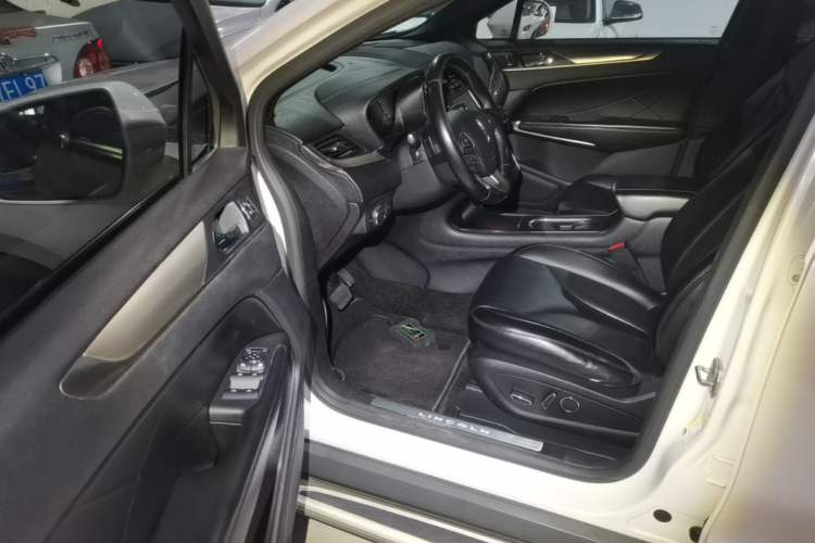 Used Lincoln MKC 2014 2.0T Two-Wheel Drive Deluxe Edition Driver Seat
