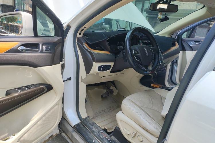 Used Lincoln MKC 2014 2.0T Two-Wheel-Drive Luxury Edition Driver Seat