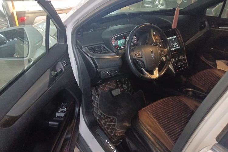 Used Lincoln MKC 2014 2.0T Two-Wheel Drive Deluxe Edition Driver Seat