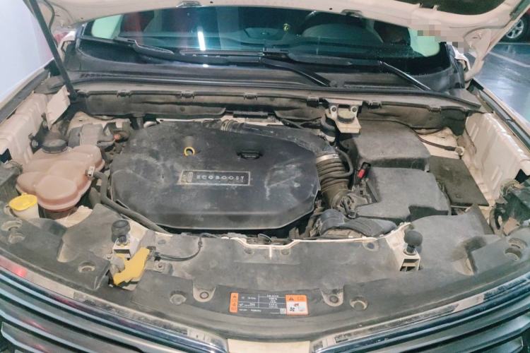 Used Lincoln MKC 2014 2.0T Four-Wheel Drive Prestige Edition Engine Bay