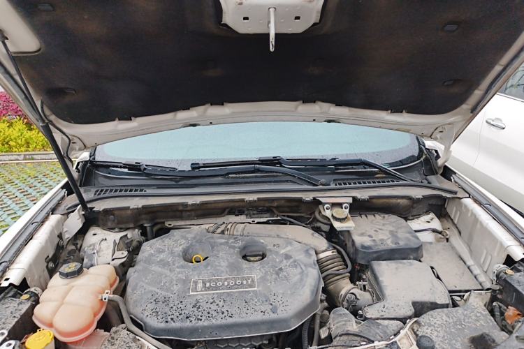Used Lincoln MKC 2014 2.0T Four-Wheel Drive Luxury Edition Engine Bay