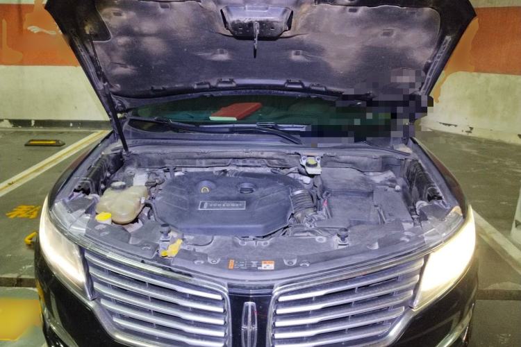 Used Lincoln MKC 2014 2.0T Two-Wheel Drive Deluxe Edition Engine Bay