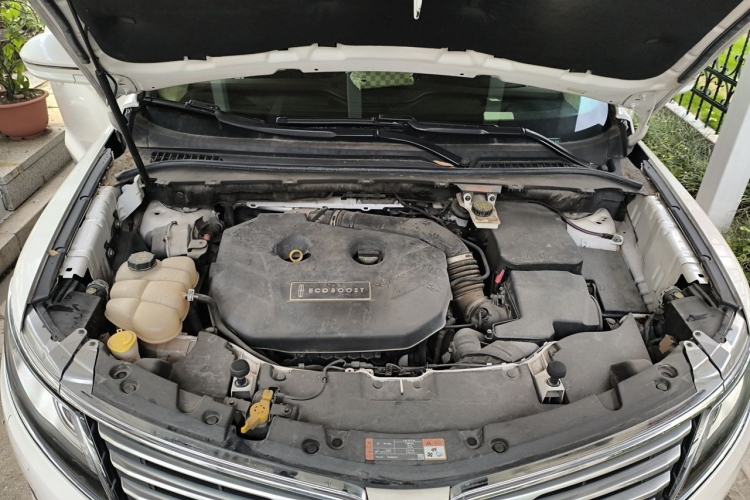 Used Lincoln MKC 2014 2.0T Four-Wheel Drive Luxury Edition Engine Bay