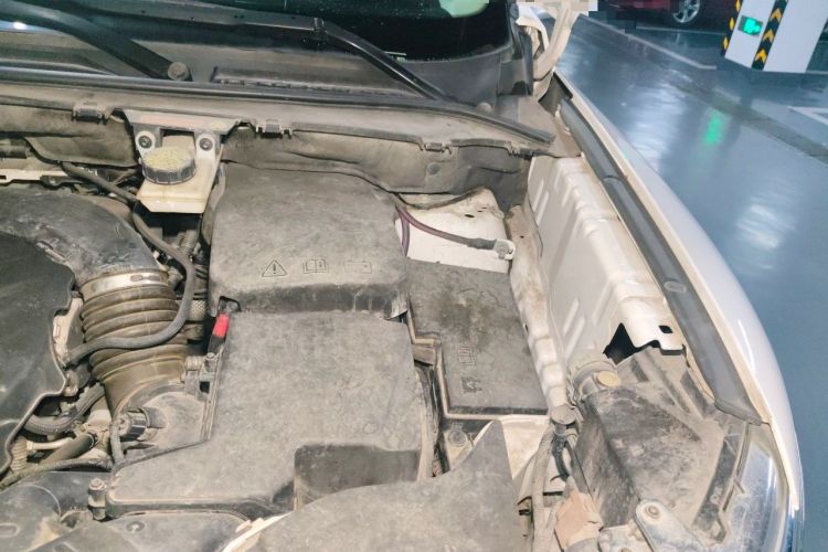 Used Lincoln MKC 2014 2.0T Four-Wheel Drive Prestige Edition Engine Bay Left