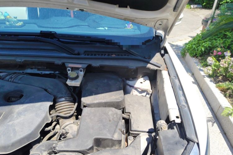 Used Lincoln MKC 2014 2.0T Two-Wheel-Drive Luxury Edition Engine Bay Left