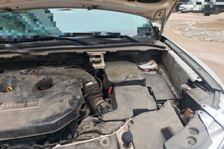 Used Lincoln MKC 2014 2.0T Four-Wheel Drive Prestige Edition Engine Bay Left