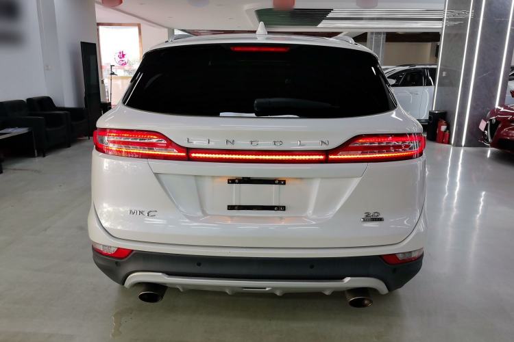 Used Lincoln MKC 2014 2.0T Two-Wheel-Drive Luxury Edition Exterior 4