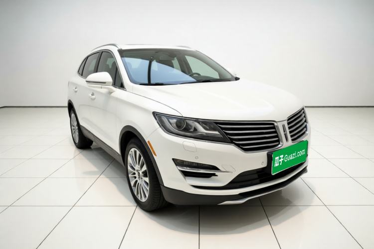 Used Lincoln MKC 2014 2.0T Four-Wheel Drive Luxury Edition Front Right 45 Deg