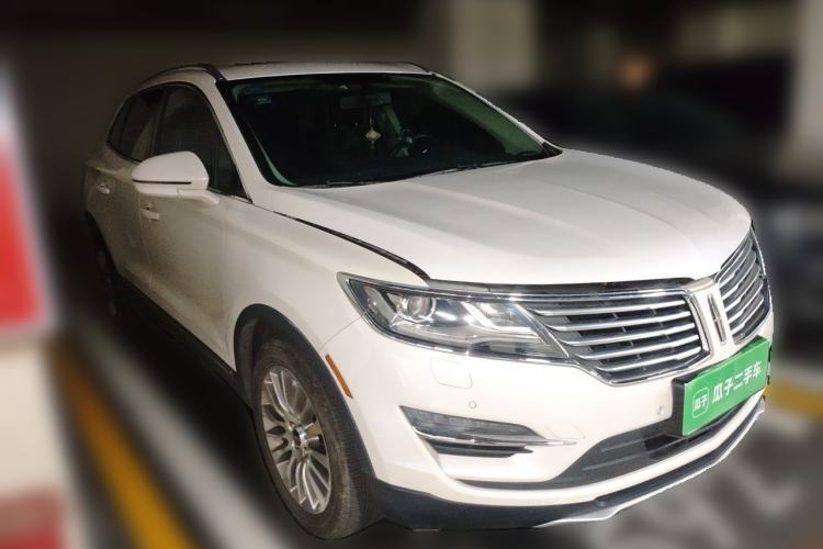 Used Lincoln MKC 2014 2.0T Four-Wheel Drive Luxury Edition Front Right 45 Deg