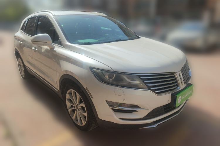 Used Lincoln MKC 2014 2.0T Two-Wheel-Drive Luxury Edition Front Right 45 Deg
