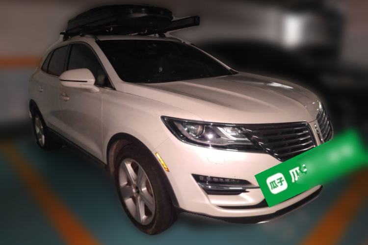 Used Lincoln MKC 2014 2.0T Two-Wheel Drive Deluxe Edition Front Right 45 Deg