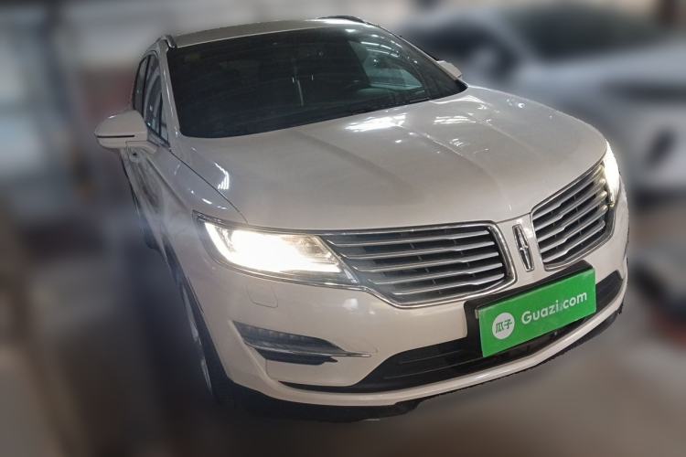 Used Lincoln MKC 2014 2.0T Two-Wheel Drive Deluxe Edition Front Right 45 Deg